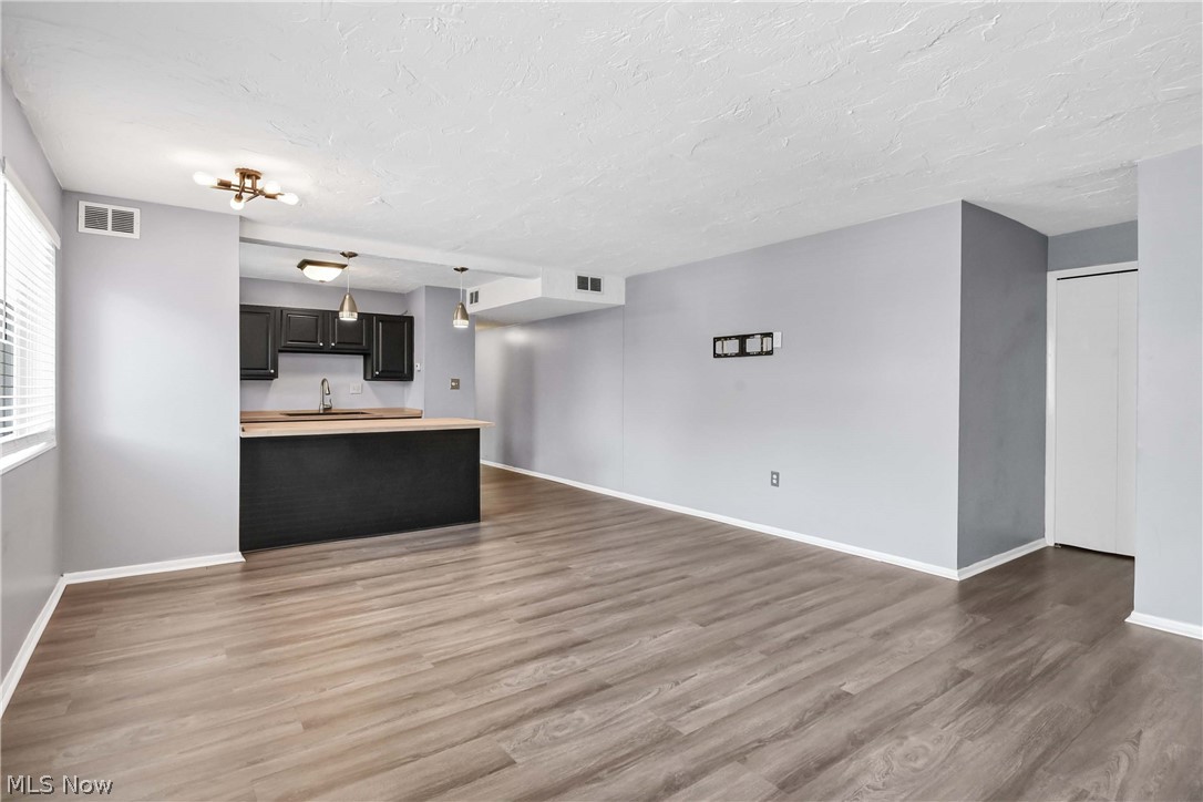 Coral Rock Condo - Residential