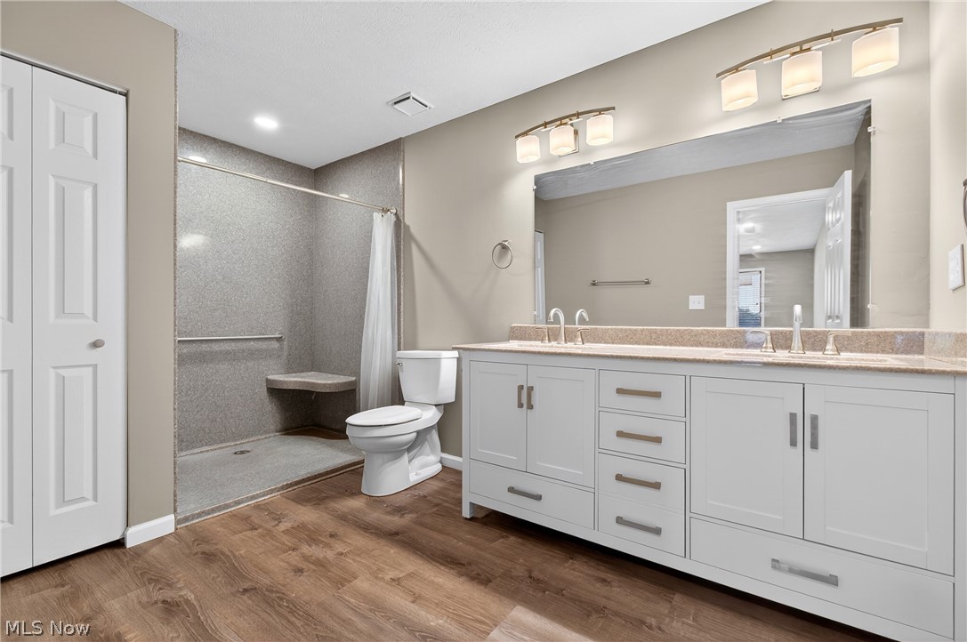Silver Valley Condo - Residential