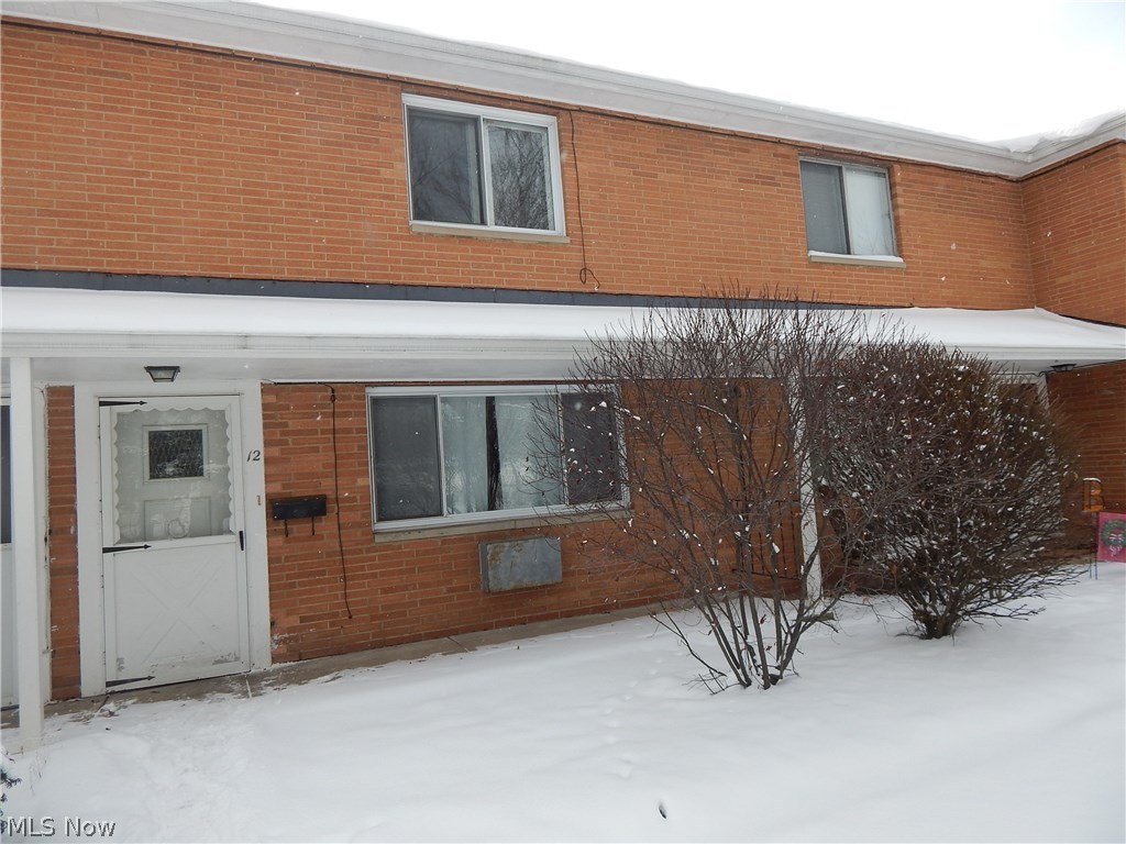 Warren Pkwy Condo - Residential Lease