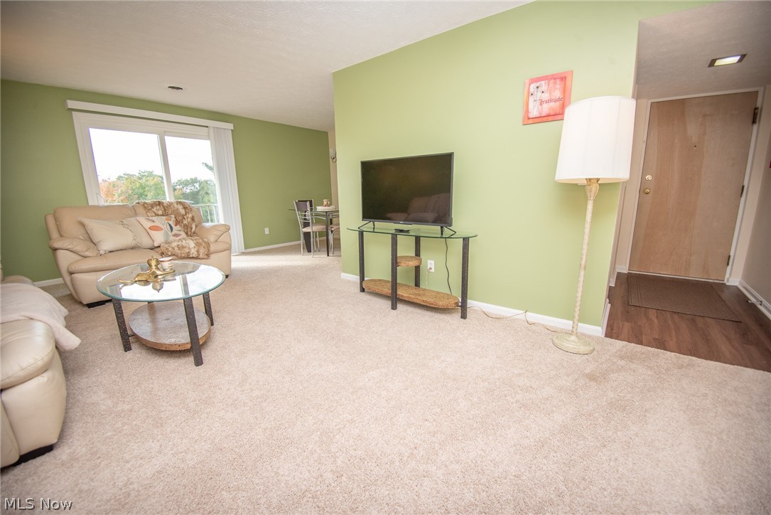 Inner Circle Condo - Residential