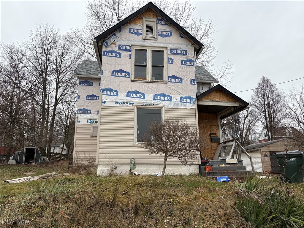 Great Alliance location for this 3 bedroom, Two Story with lots of updates and remodeling started. Bring your vision, and it will not take much to get this one ready for your investment portfolio. Short sale..sold as-is.