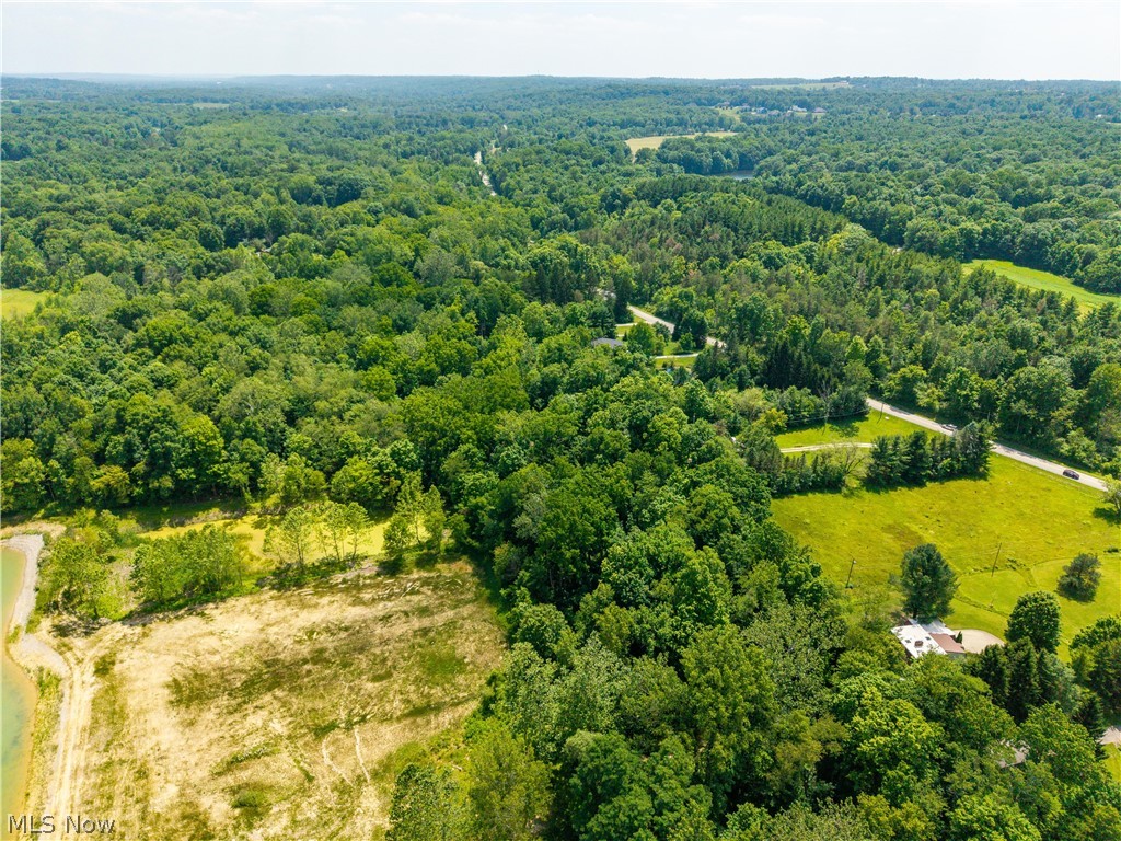 Montville - Land