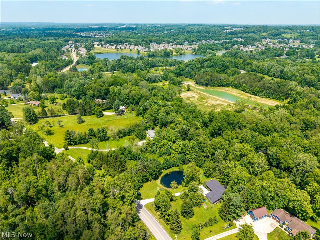 Montville - Land
