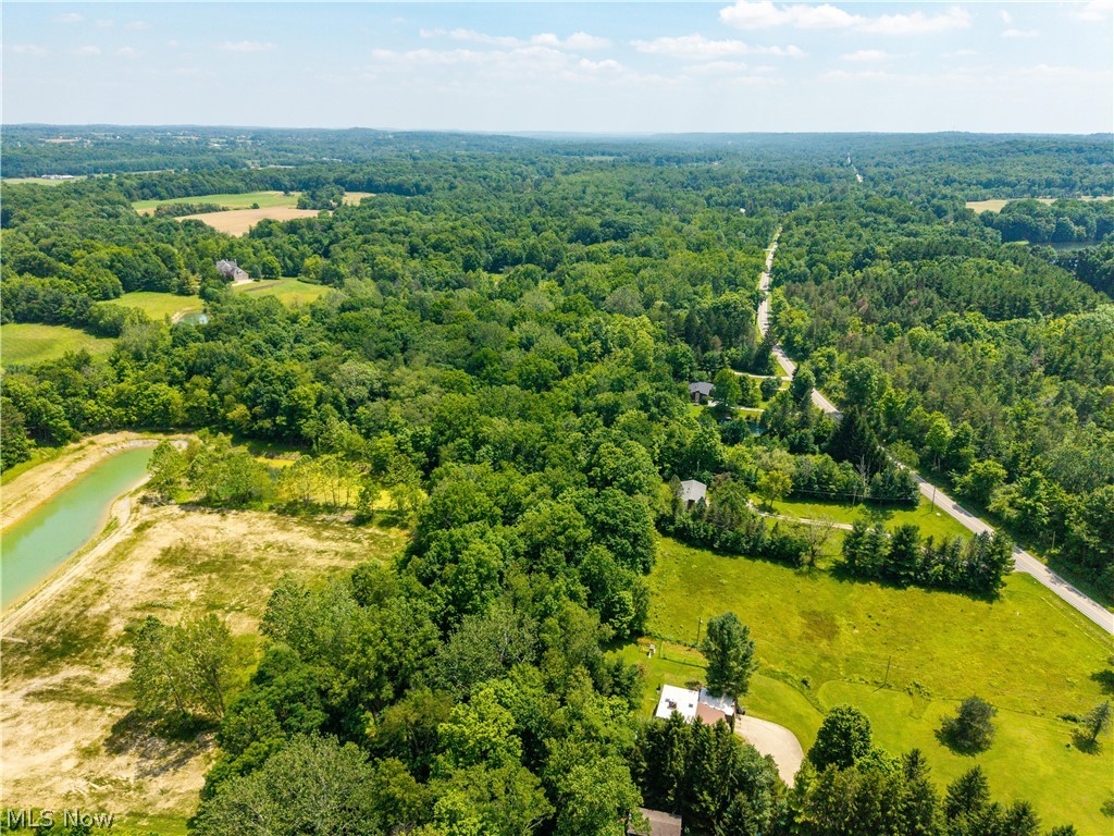 Montville - Land