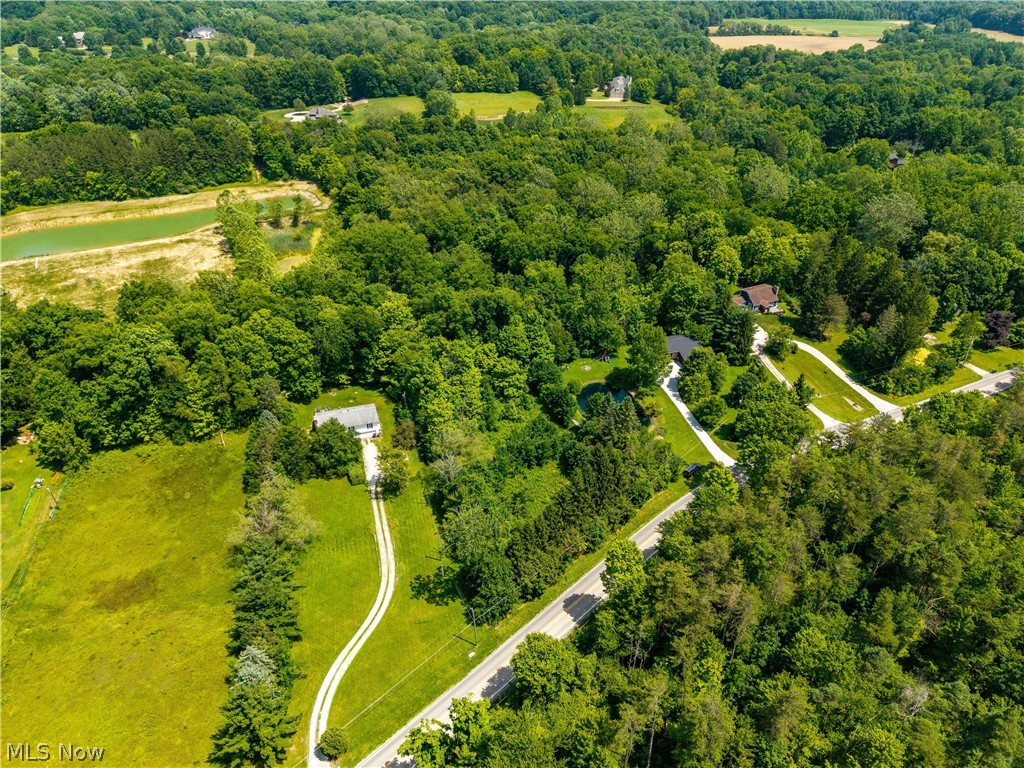 Montville - Land