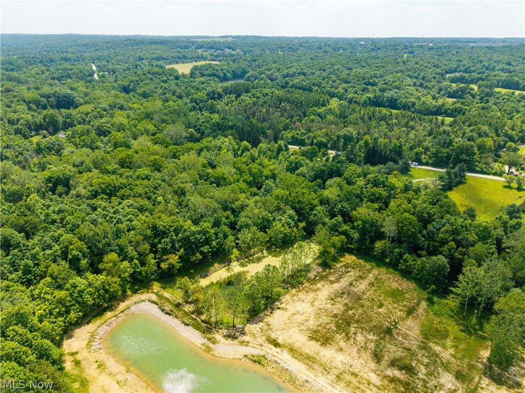 Montville - Land