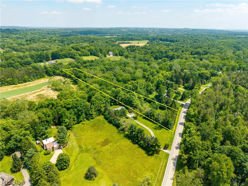 Montville - Land