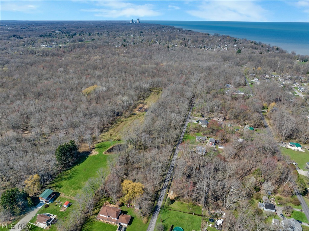 Madison-On -The-Lake - Land