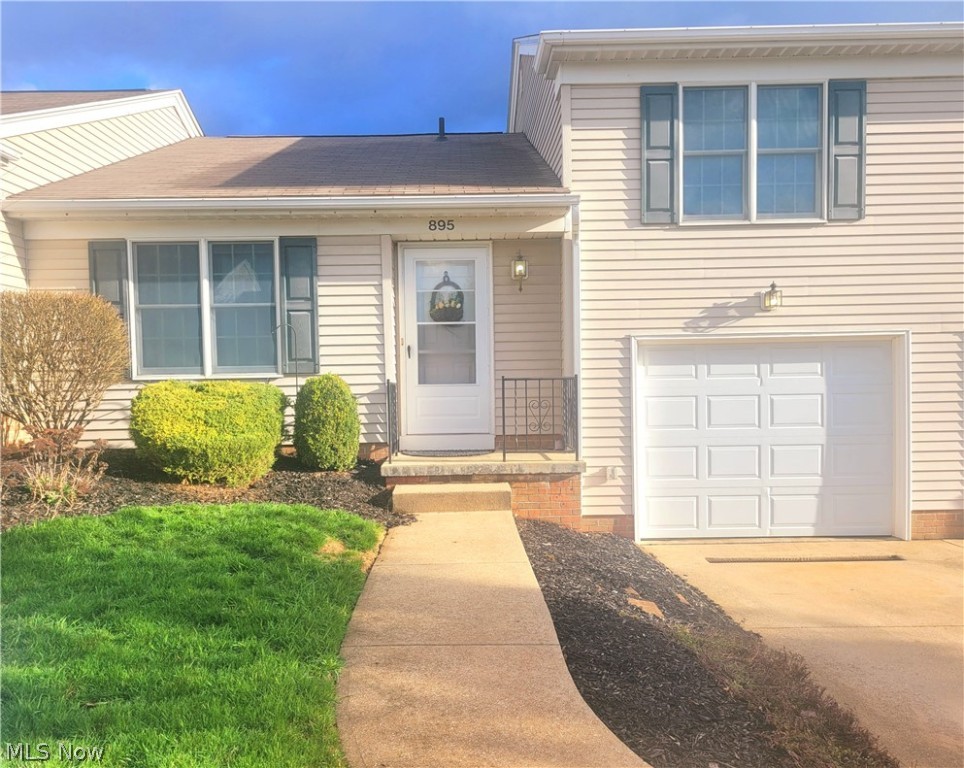Located right near city center, this 2 bed 1.5 bath condo is just the home you've been searching for! Found in the much sought after city of Brunswick, you're minutes from travel via I-71, shopping, and recreation at one of the many local parks. A spacious kitchen, followed by a dining room and living room with vaulted ceilings are a dream. A full bath is located upstairs, and the master has its own half bath. Don't forget the 2 car garage! Schedule your private showing today! Brokers remarks: Please be advised that the listing agent is also owner/seller of the property.