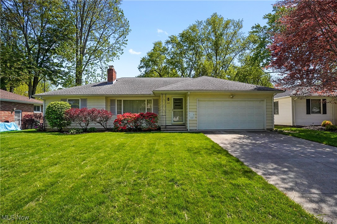 Newly Updated with new carpeting and flooring in Kitchen, main Bathroom and first floor Laundry. Freshly Painted interior. 
New Stainless Steel appliances in Kitchen. Newly updated Bathroom. 
Full Basement.
