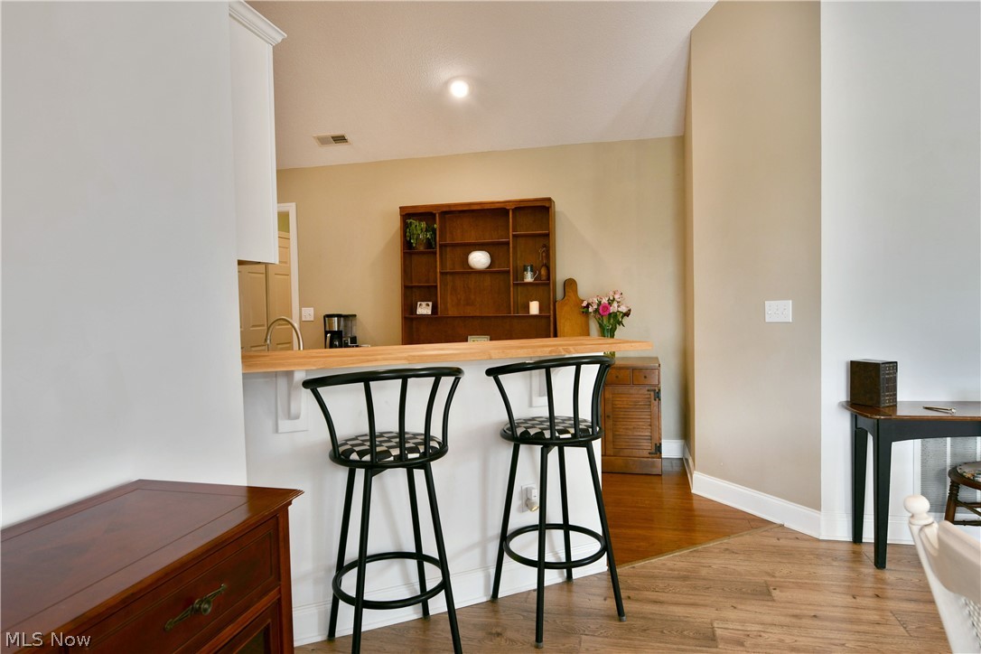 River Glen Condos Ph 01 - Residential