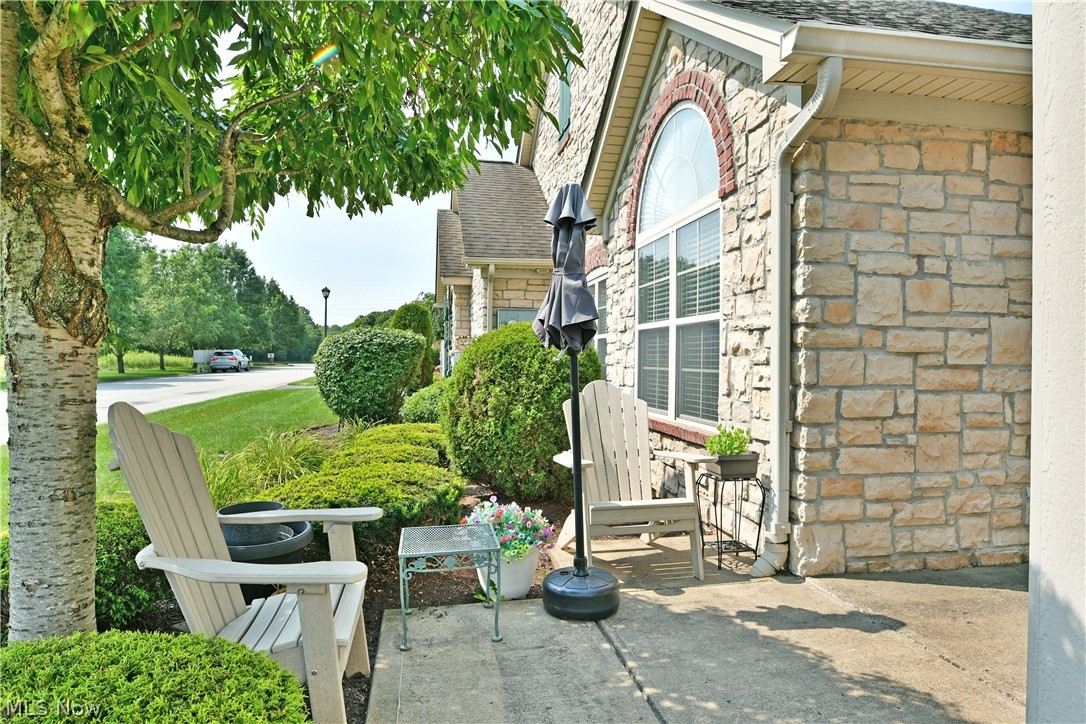 River Glen Condos Ph 01 - Residential
