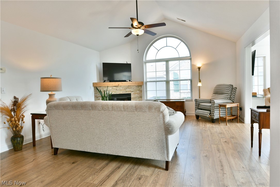 River Glen Condos Ph 01 - Residential