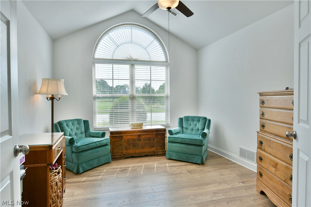 River Glen Condos Ph 01 - Residential