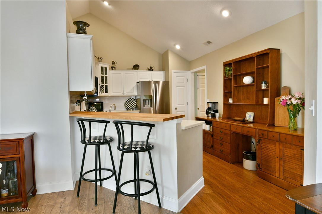 River Glen Condos Ph 01 - Residential