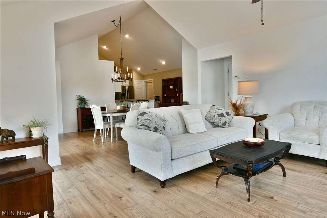 River Glen Condos Ph 01 - Residential