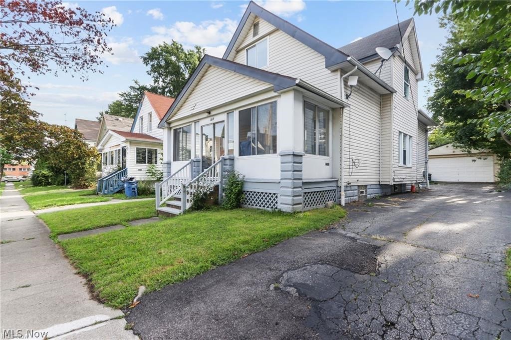 Welcome to this well maintained cape cod single family in north Buckeye-Shaker. it is currently occupied by a long term tenant at $1,020/month. The 1st floor has the main bedroom, kitchen, living room, dining room and a half bathroom. The top floor has a full bathroom and the 2 other bedrooms. The backyard has a large asphalt driveway with a 1986 built 2-car garage. Come check out 2819 E 118th today!