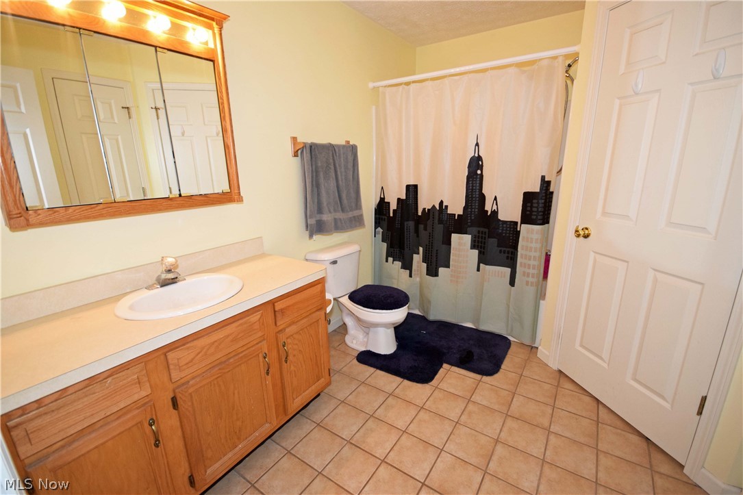 Hilltop Terrace Condo Ph 03 - Residential