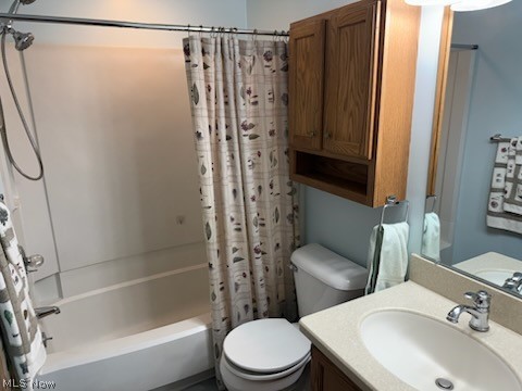 Cedar Glen Condo - Residential