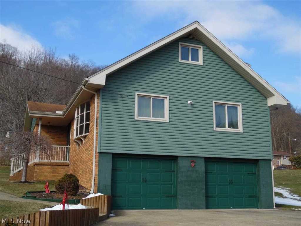 WALTON ACRES - Residential