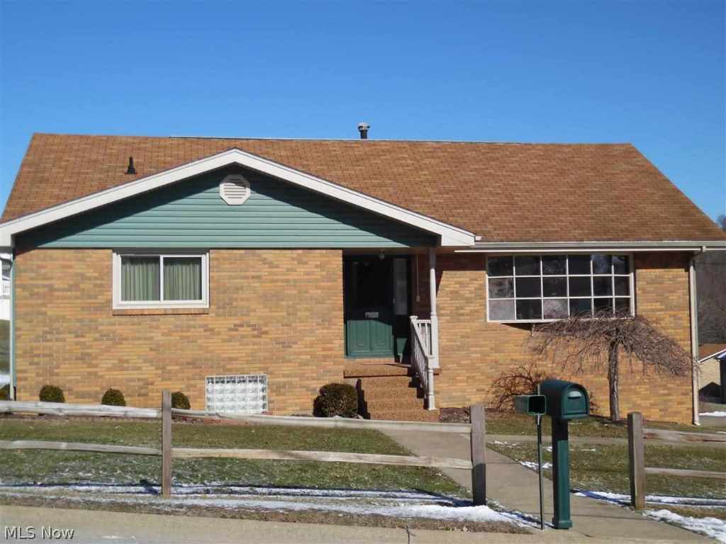 WALTON ACRES - Residential