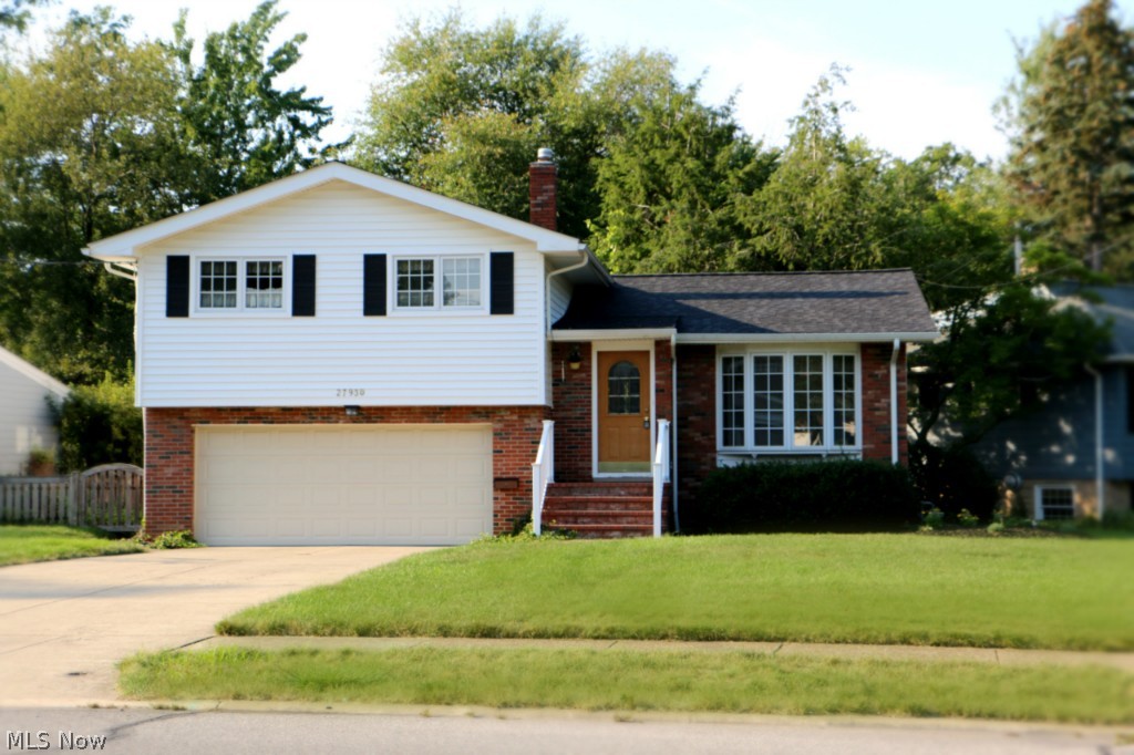 Great home in beautiful Bay Village.  Located close to the schools, park, and recreation.  The roof and siding were recently replaced.  The paved patio has a retractable awning.  Nice front yard with a sprinkler system.  This home needs a decorators touch to make it your own.