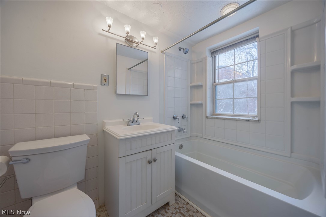 Royal Court - Residential Lease