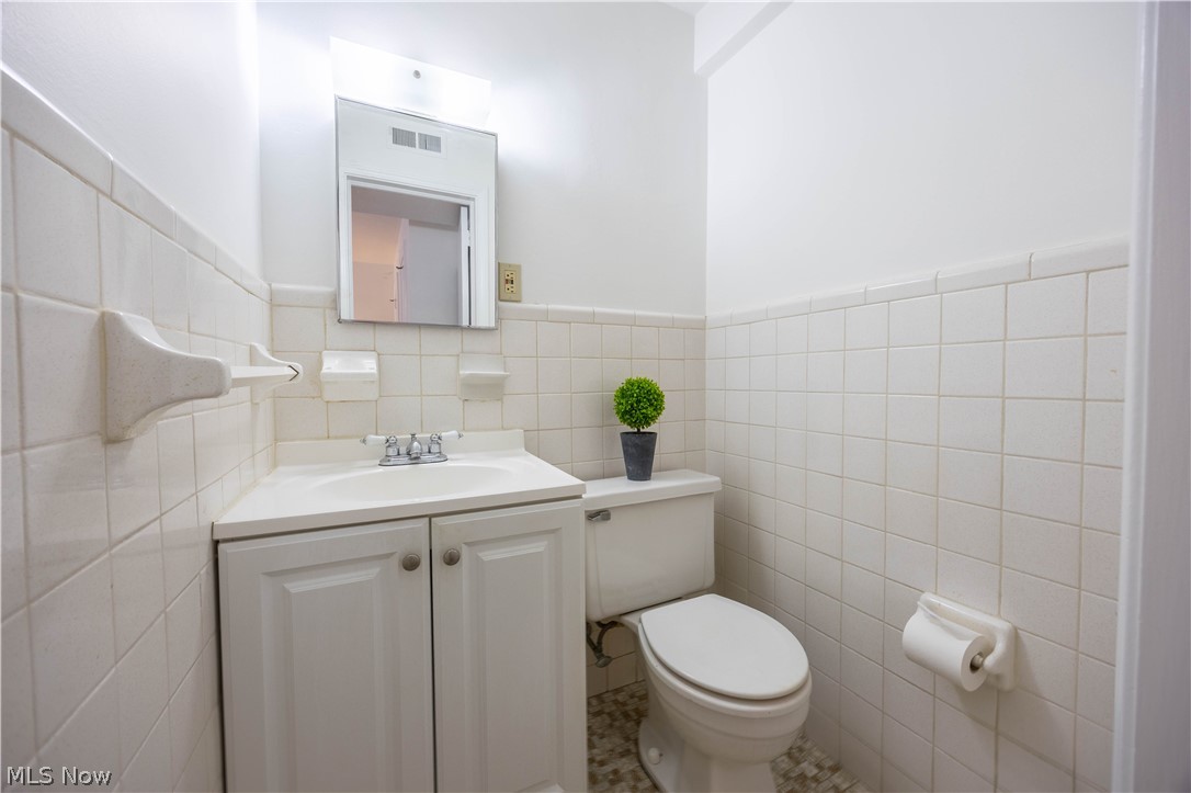Royal Court - Residential Lease