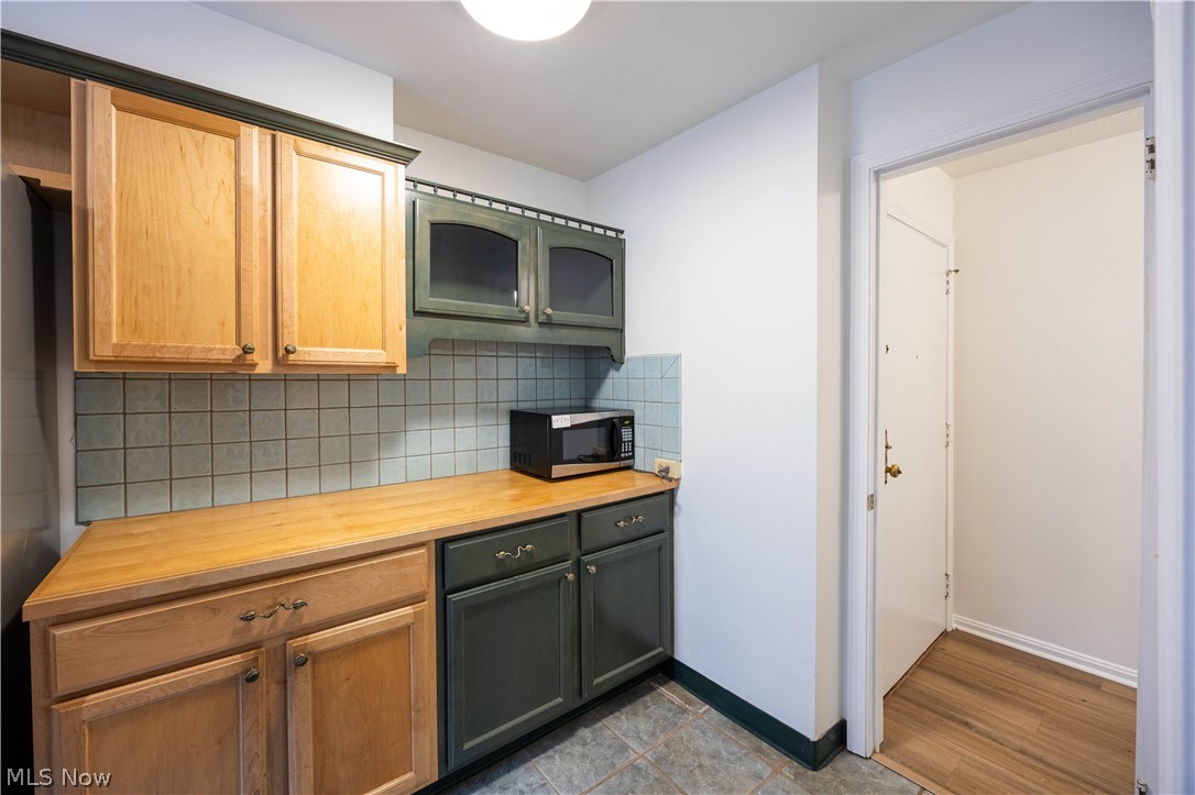 Royal Court - Residential Lease