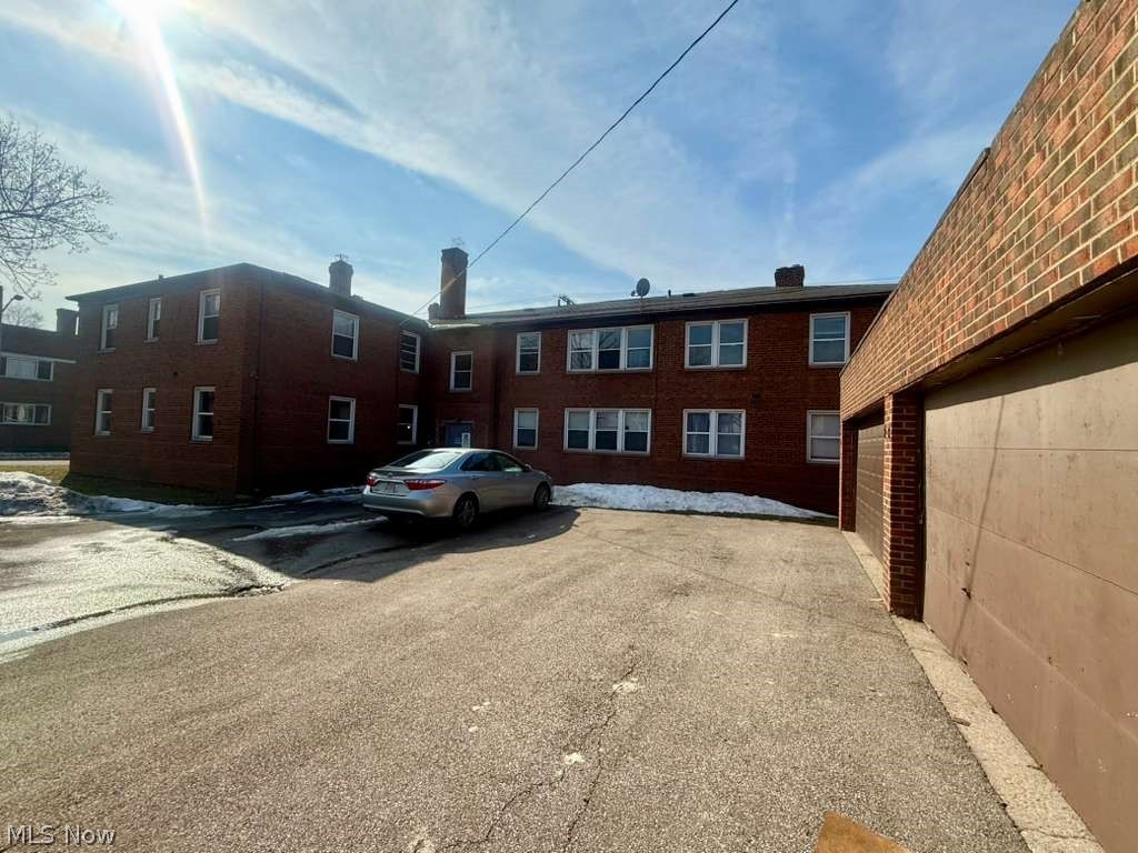 Cedar Centre - Residential Lease