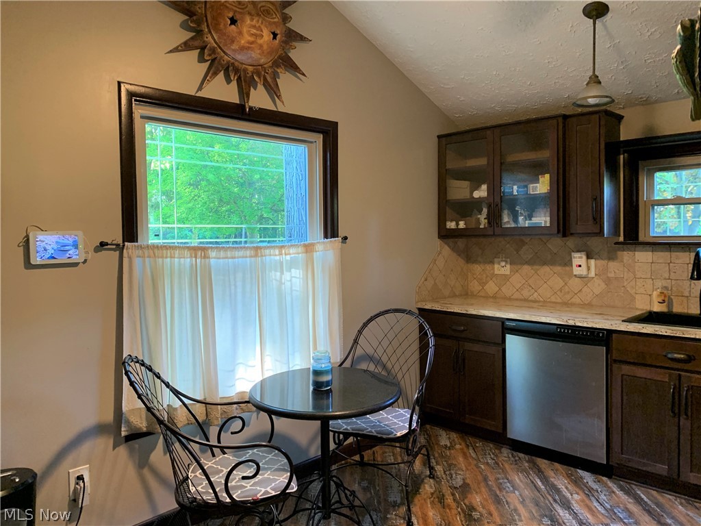 Valley Home Garden - Residential