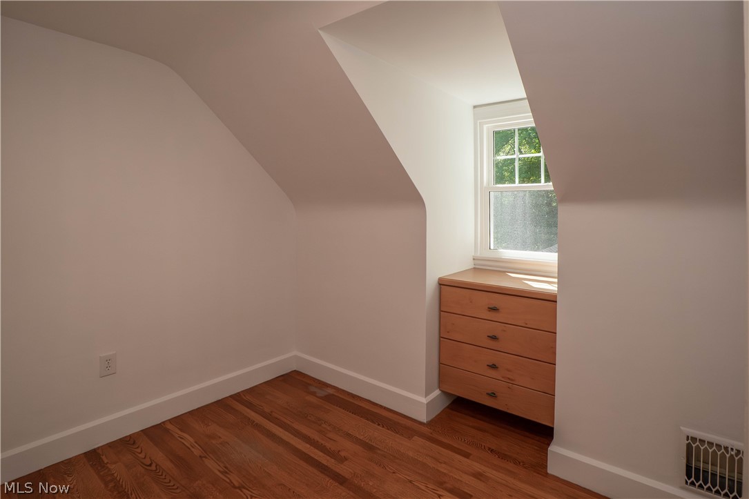 Kirkland Woods - Residential