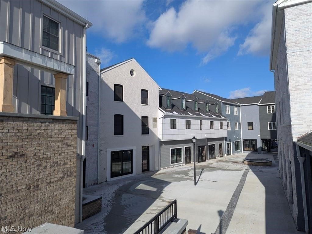 Liberty Commons - Commercial Lease