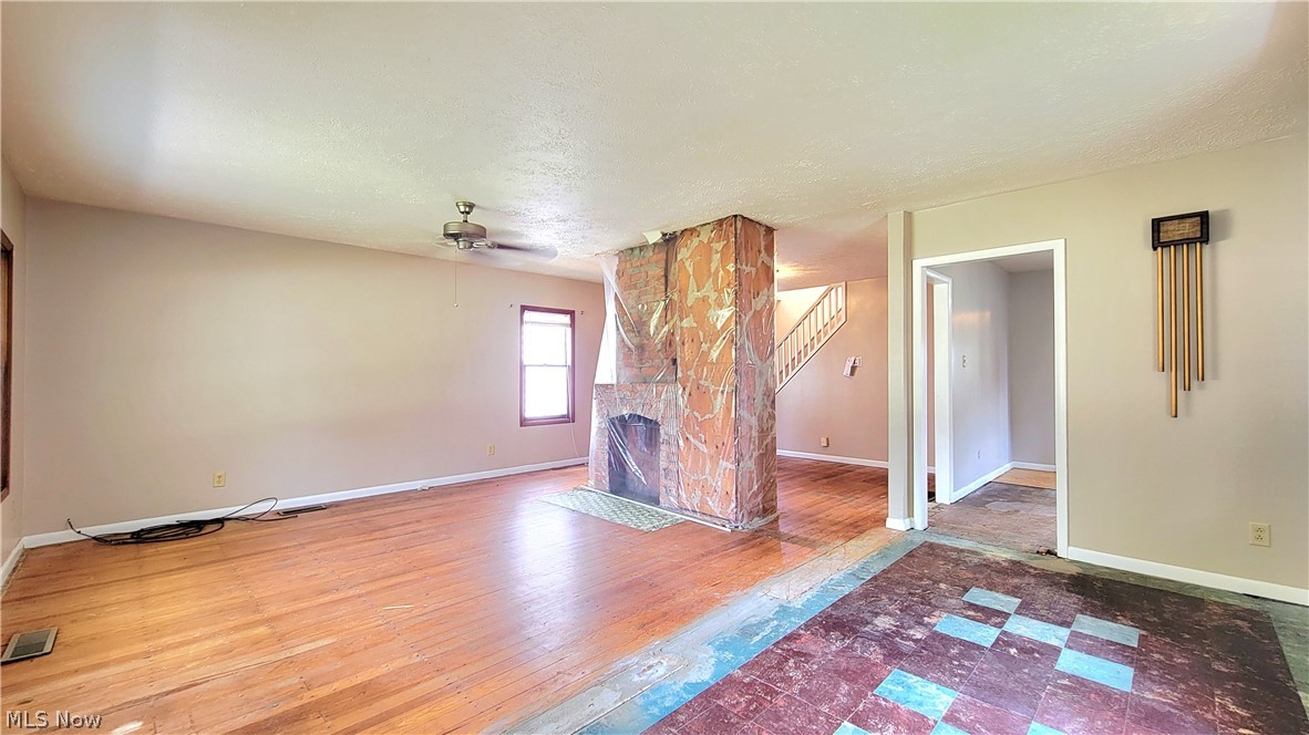Glass Works Ad - Residential