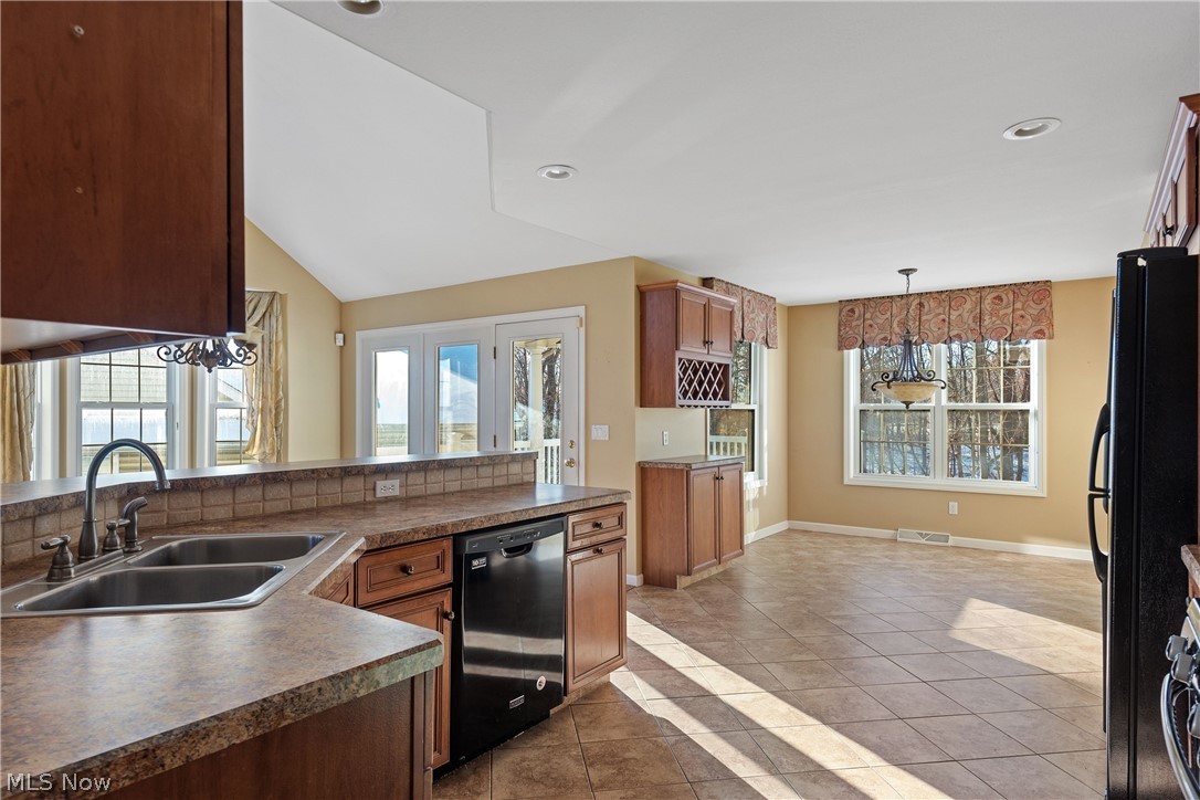 Twin Oaks Villas Condo - Residential