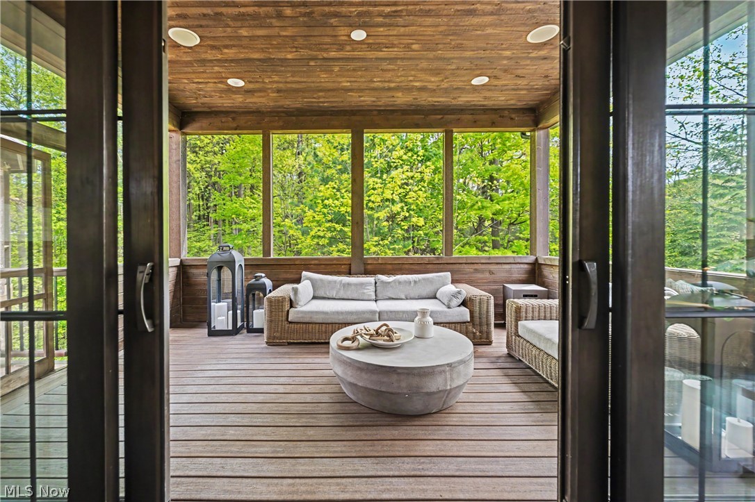 Kemp Crest Estates - Residential
