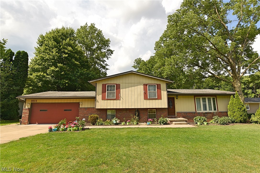 A one owner, well maintained home featuring 3 bedrooms and 2 baths on over half an acre. Many recent updates including hardwood flooring on the first floor, air conditioner (2018), with an updated kitchen as well. Crown moulding and custom trim in the spacious living room that flows into the dining room. Lots of rooms and possibilities on the lower level. Appliances currently in home will stay.