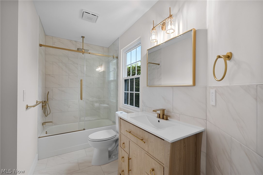 Beachcliffe Condo - Residential