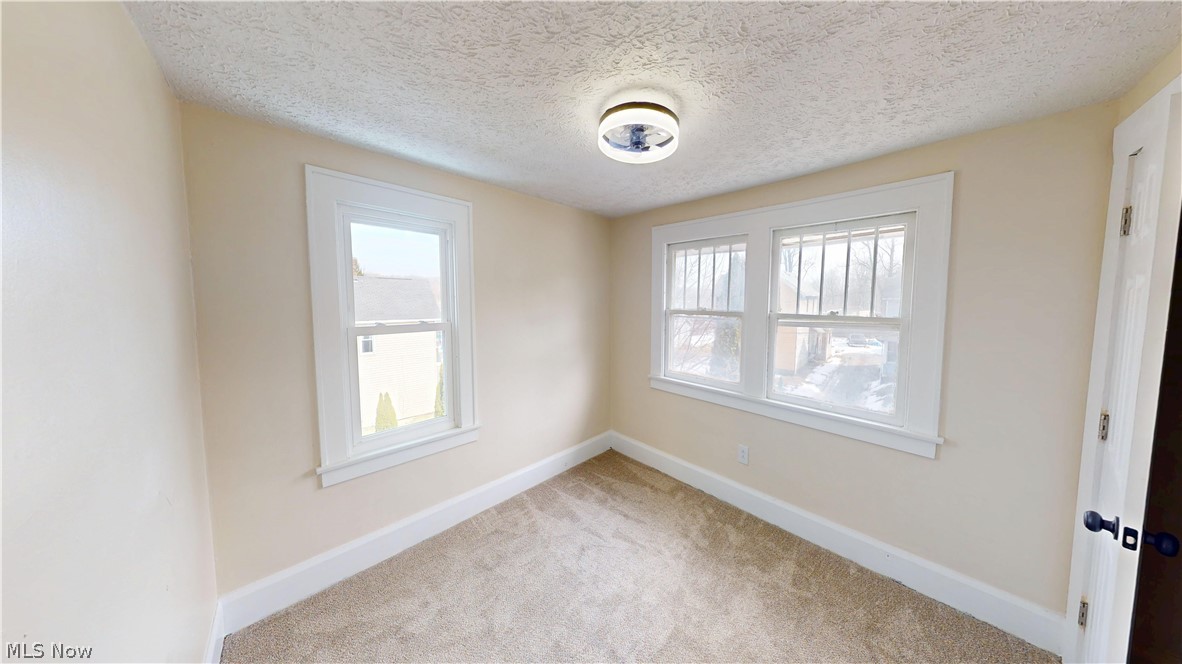 Thomas Struthers Add 01 - Residential Lease