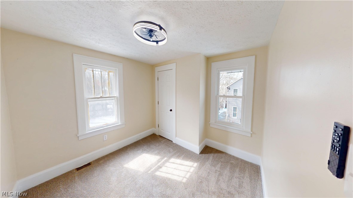 Thomas Struthers Add 01 - Residential Lease
