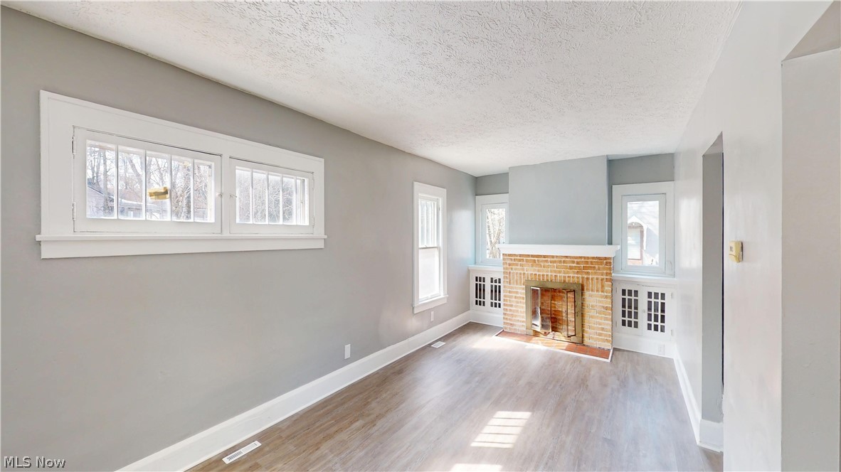 Thomas Struthers Add 01 - Residential Lease