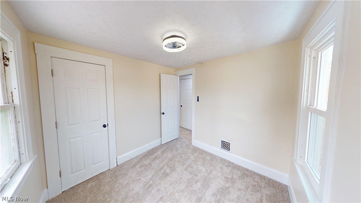 Thomas Struthers Add 01 - Residential Lease