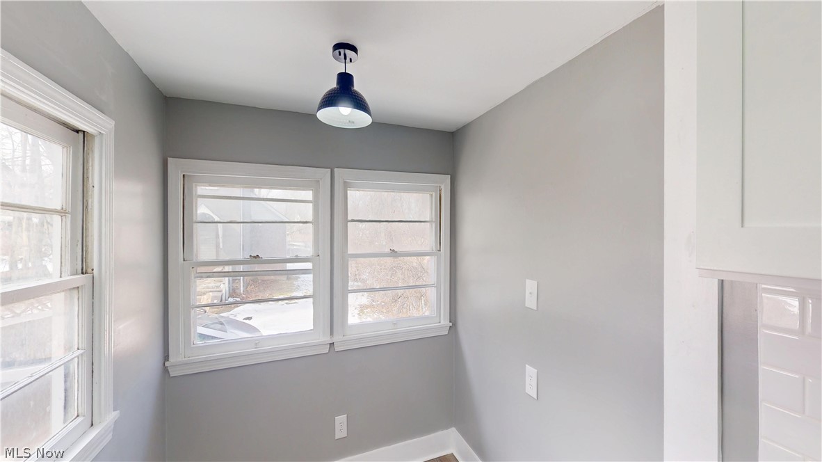 Thomas Struthers Add 01 - Residential Lease