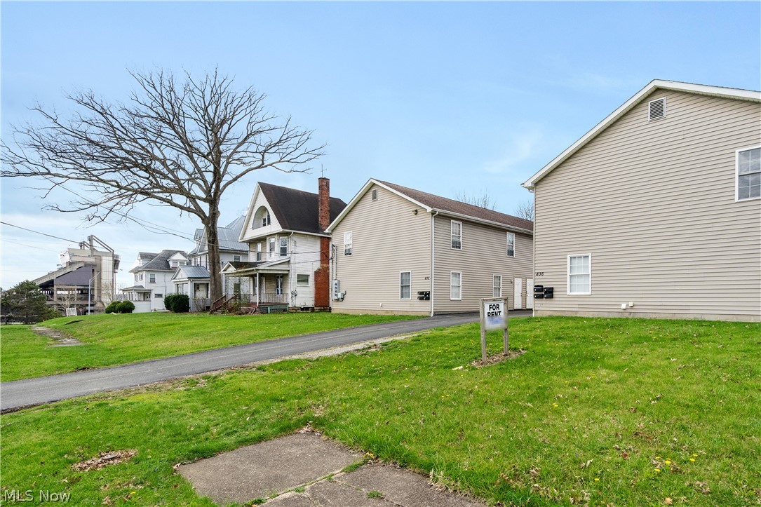City/Youngstown - Commercial Sale