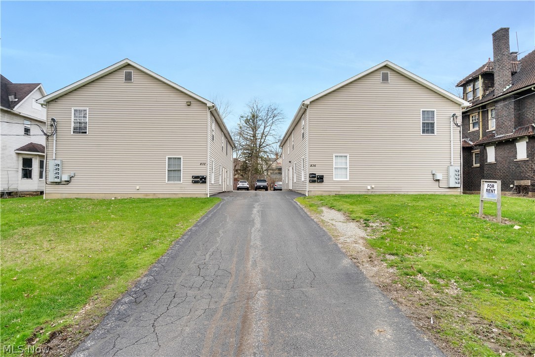 City/Youngstown - Commercial Sale