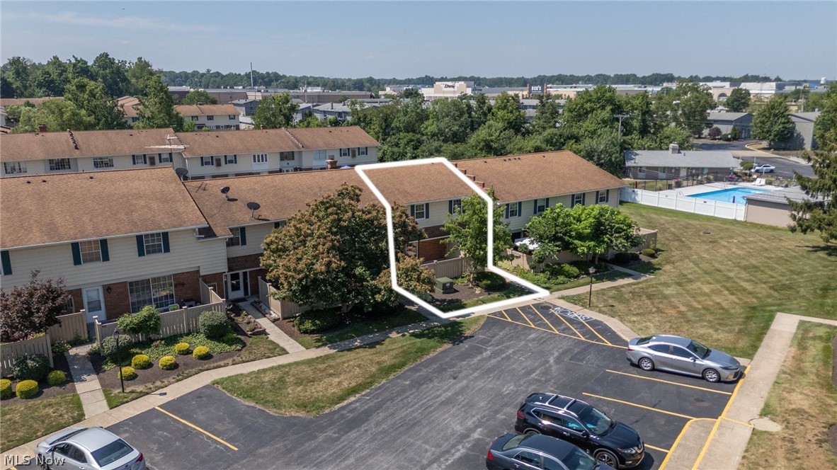 Fairfax Manor Condo - Residential