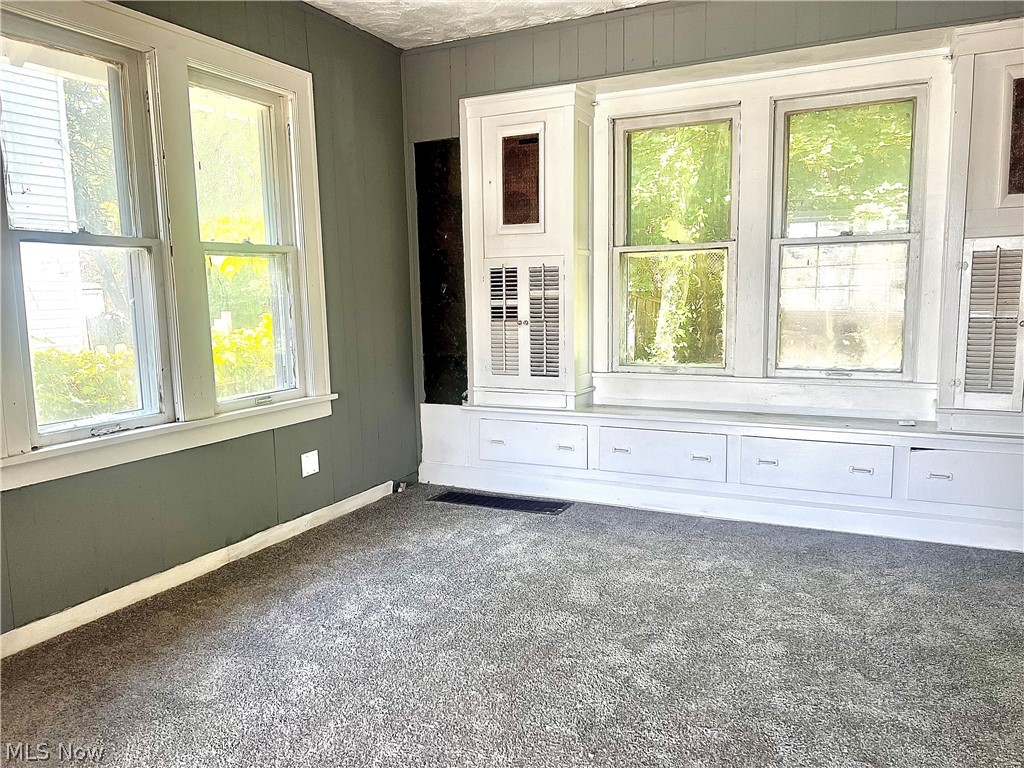 Stewart Frisbee & Fords - Residential