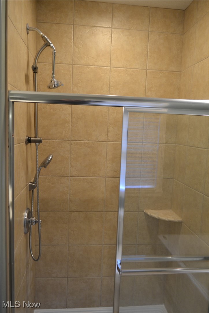 Hampton Rdg Villa - Residential