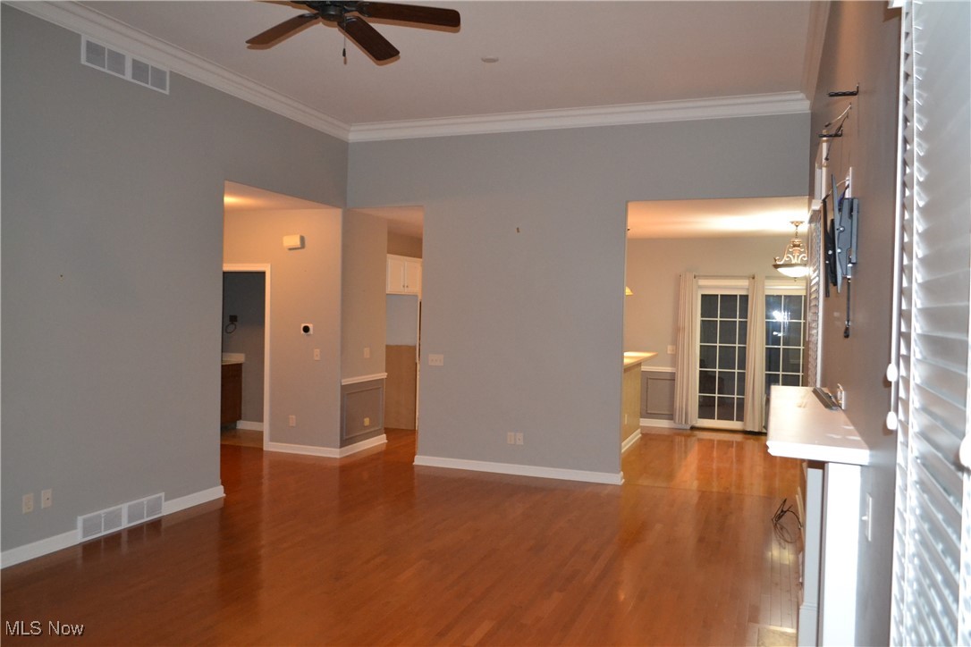 Hampton Rdg Villa - Residential