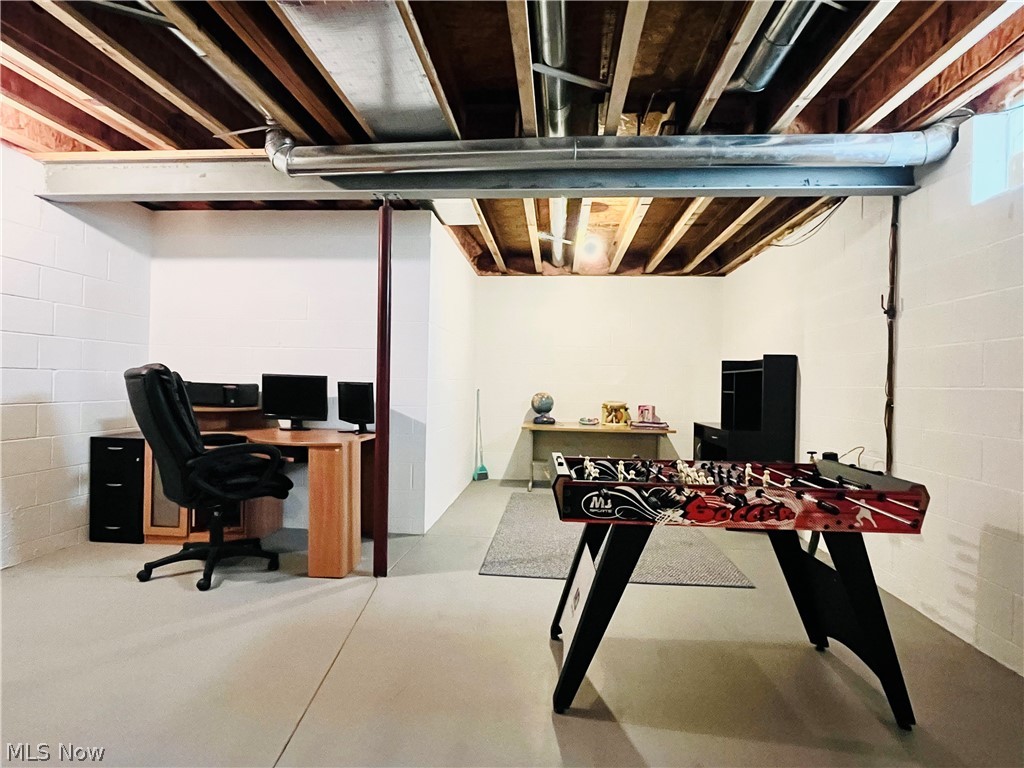Middle Ridge Condo - Residential